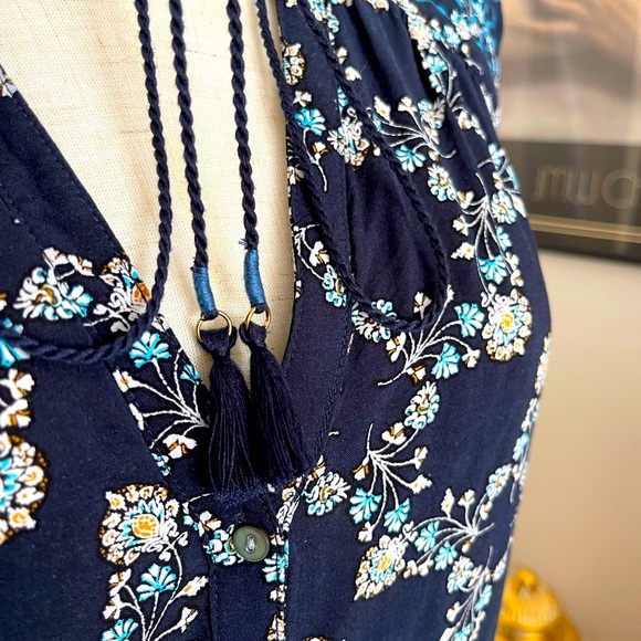 EDC Navy floral blouse - Navy floral - AU Size L - Picture 4 of 5